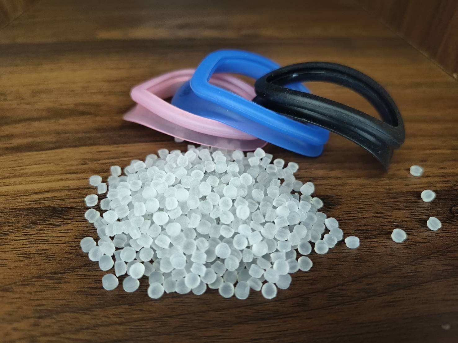 群府、TPE、TPR、TPS、塑膠、射出